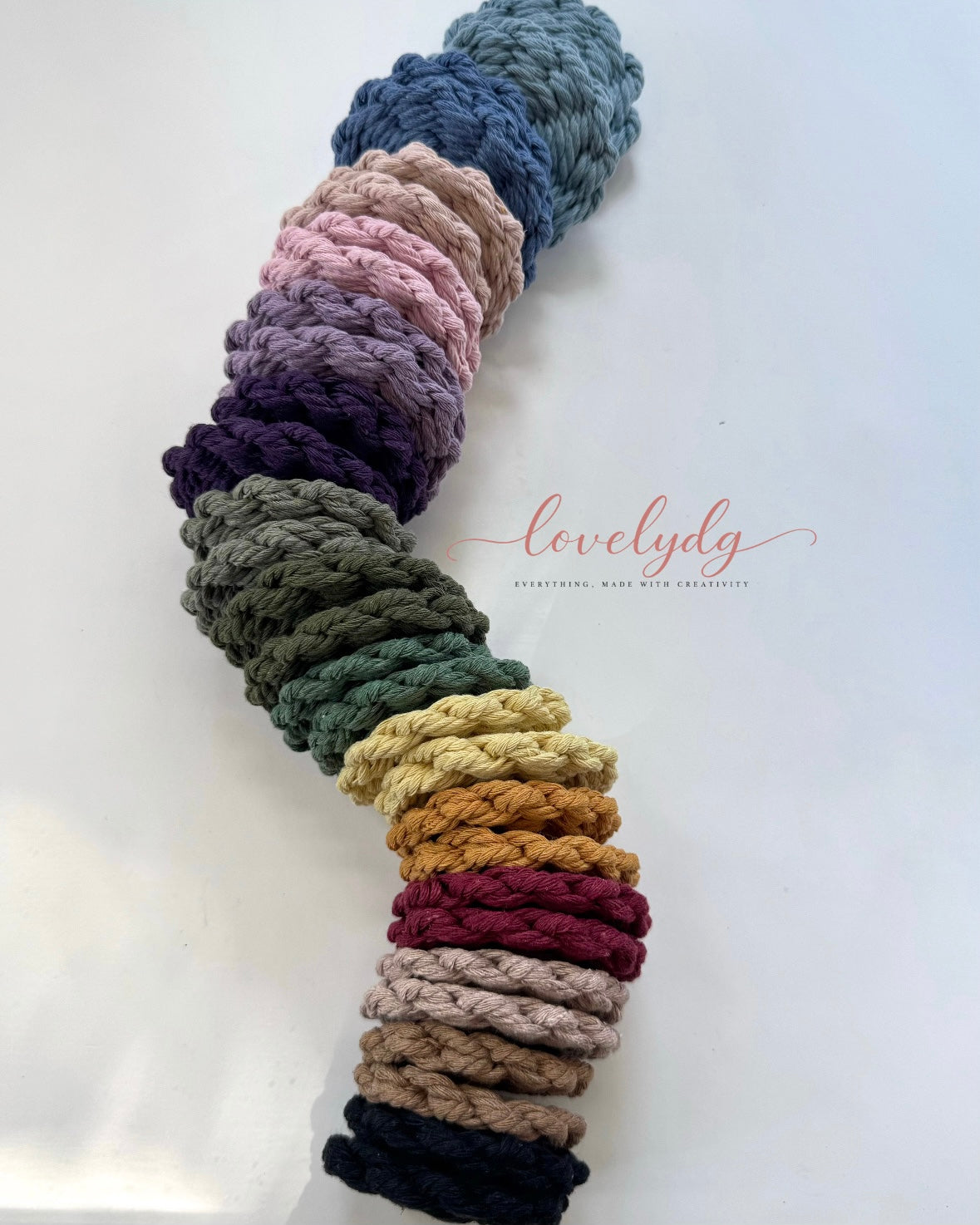 Sous-verres de voiture tissés en macramé