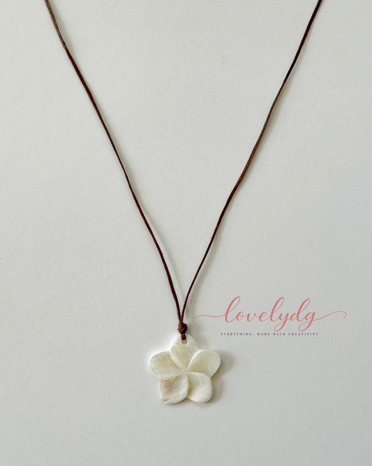 Collier Plumeria